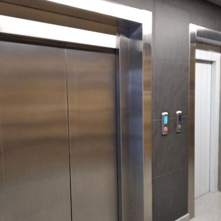 Sky House Exclusive Apartments Chişinǎu Buitenkant foto