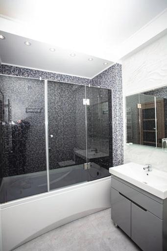 Sky House Exclusive Apartments Chişinǎu Buitenkant foto