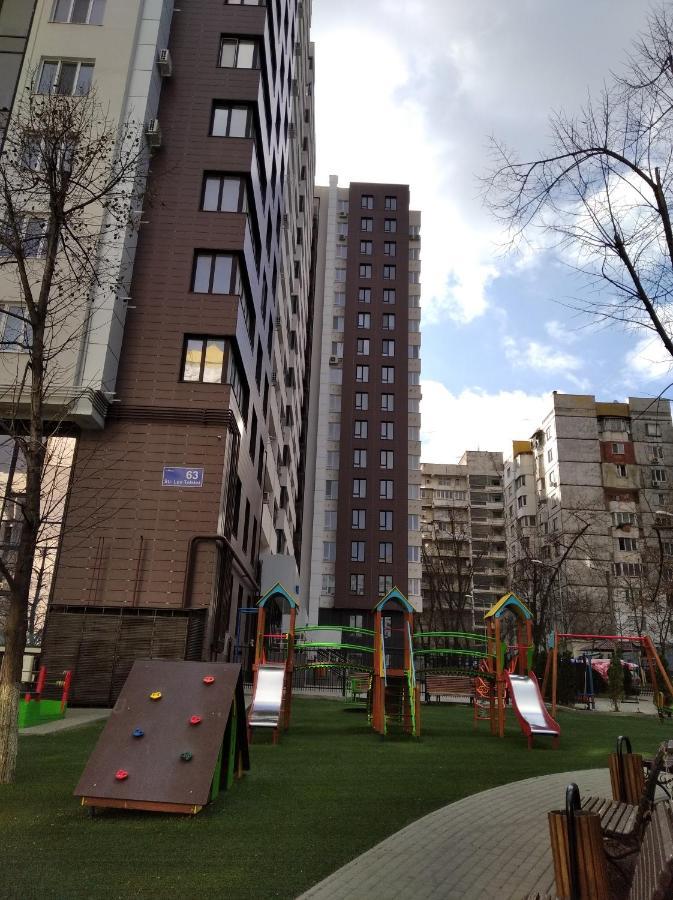 Sky House Exclusive Apartments Chişinǎu Buitenkant foto